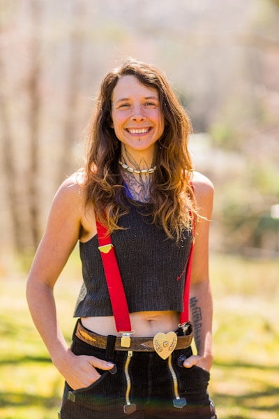 Nadi Mond, instructor of carpentry and tiny house building at Wild Abundance